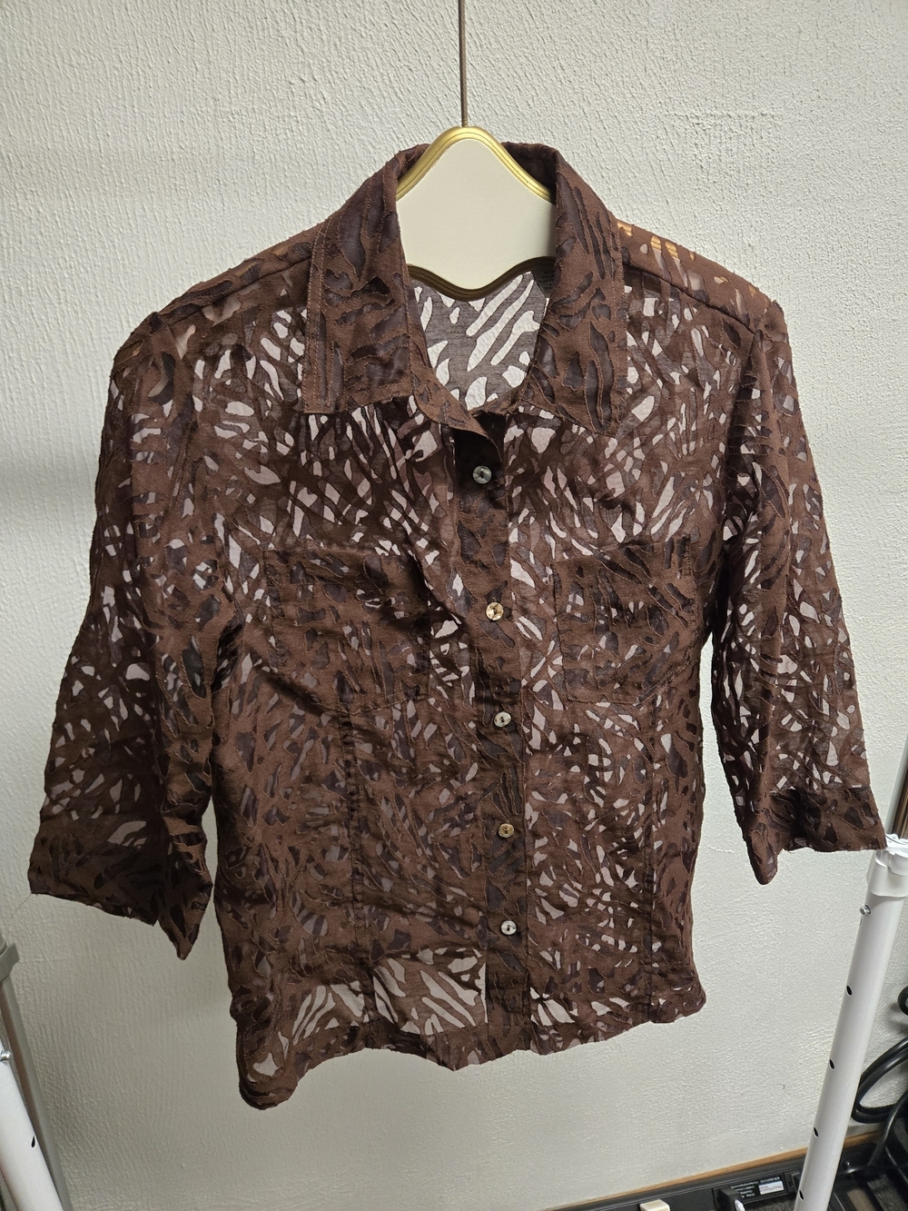 White Stag Brown Sheer Cutout Button-Up Blouse